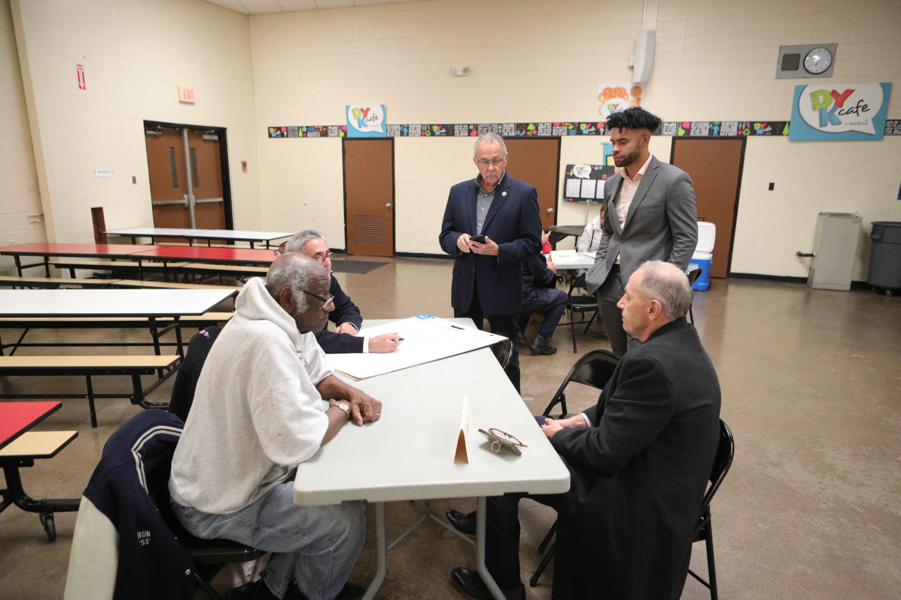 111419_nws_actownhall 405